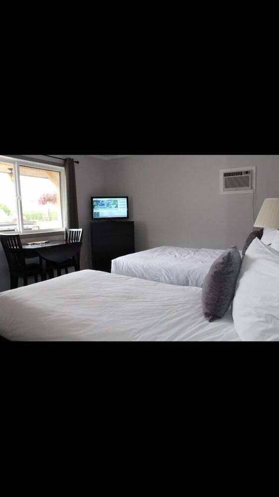 Maple Leaf Motel & Rv Resort