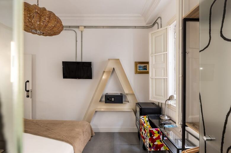 Hotel Antiguo Brondo Selfcheck-in Smart Rooms