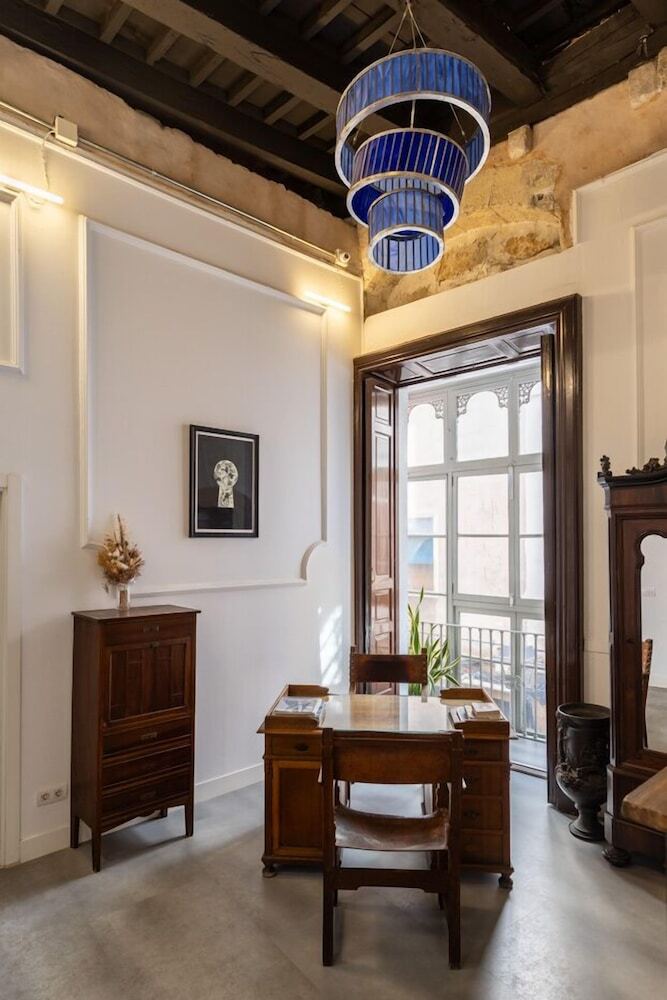 Hotel Antiguo Brondo Selfcheck-in Smart Rooms