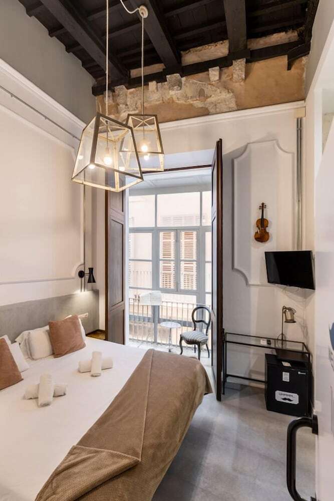 Hotel Antiguo Brondo Selfcheck-in Smart Rooms