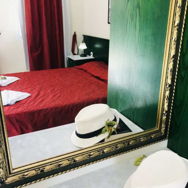 Room In Apartment - L'eremo Luxury Studio