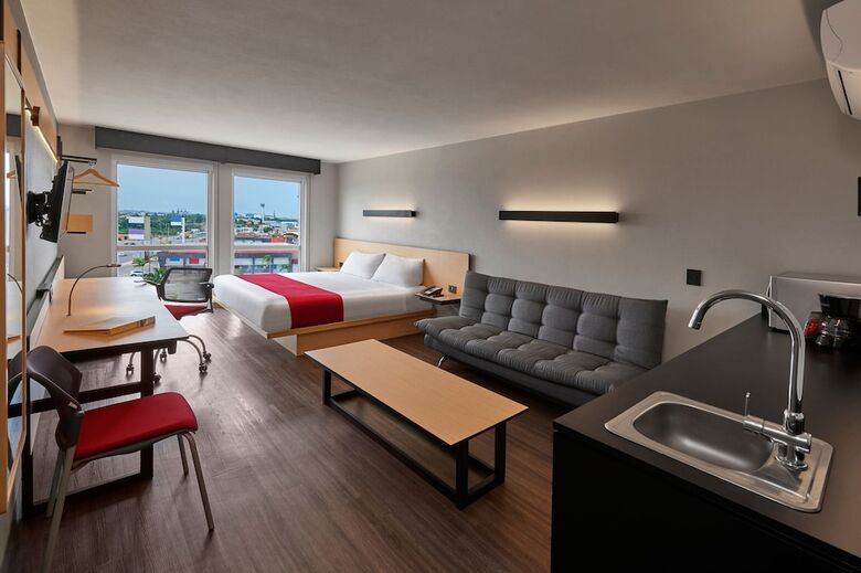 Hotel City Express By Marriott Lagos De Moreno