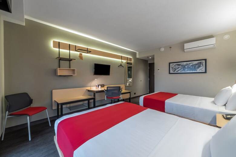 Hotel City Express By Marriott Lagos De Moreno