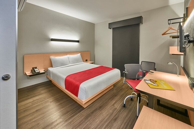 Hotel City Express By Marriott Lagos De Moreno