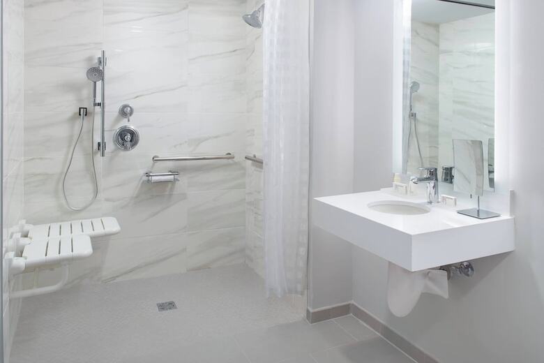 Hotel Courtyard By Marriott Miami Coconut Grove