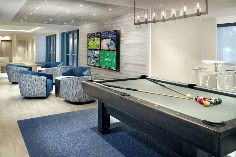 Hotel Courtyard By Marriott Miami Coconut Grove