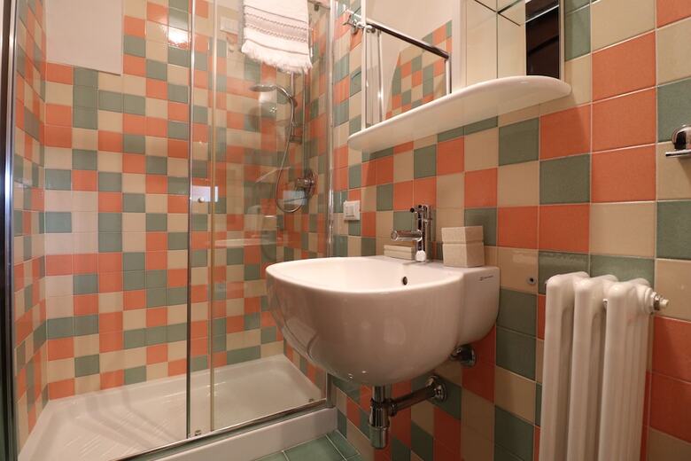 Bed & Breakfast Matrimoniale Budget Navel