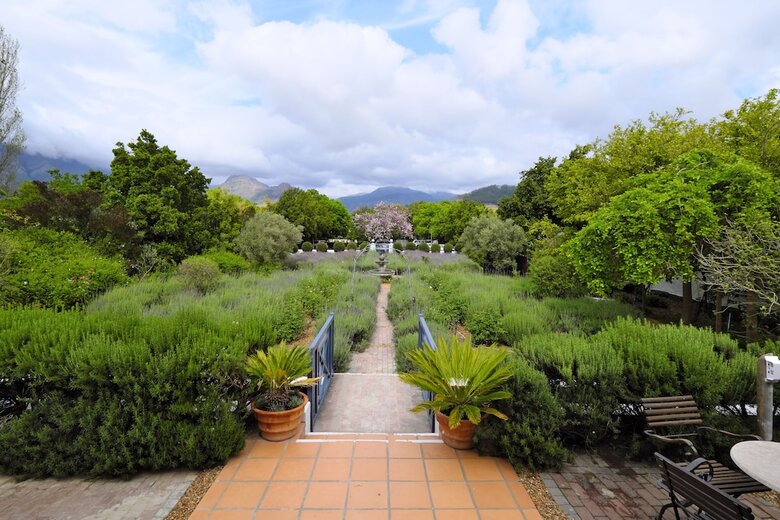 Chapter House Boutique Hotel