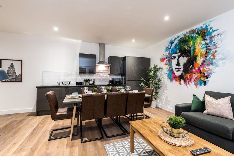 Sgt Pepper?s Apartments