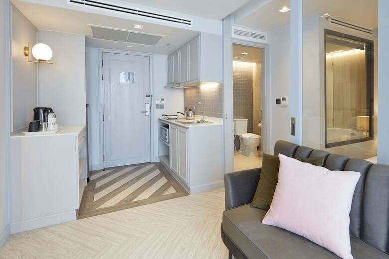 Hotel The Quarter Ploenchit By Uhg