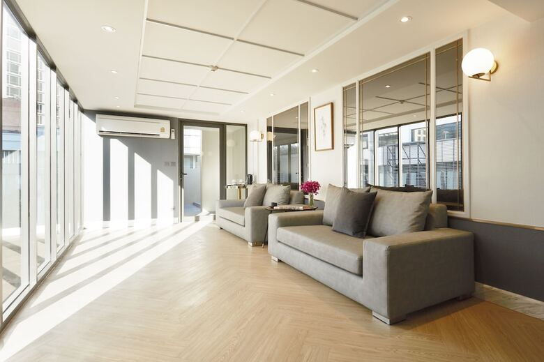 Hotel The Quarter Ploenchit By Uhg