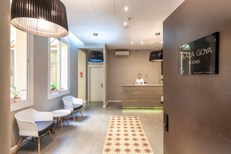 Pension Plaza Goya Rooms