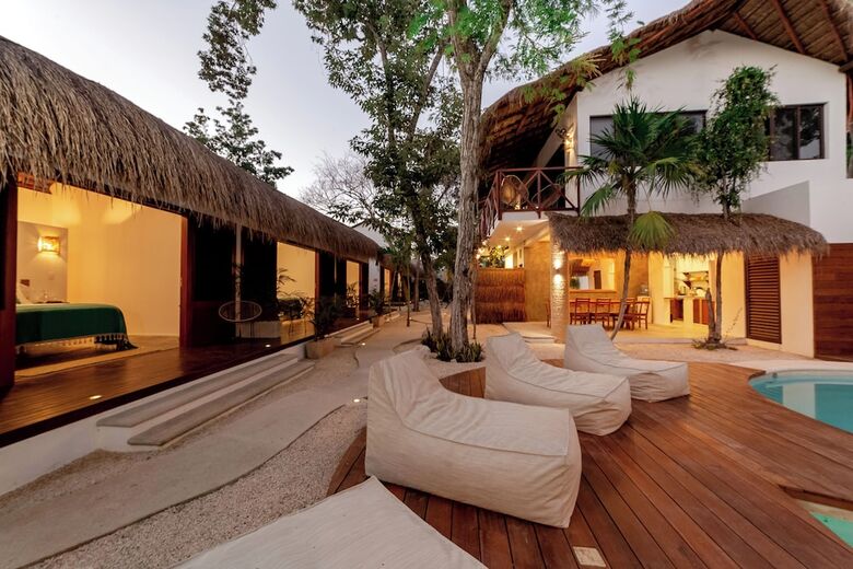 Mimosa Tulum Hotel & Hostel