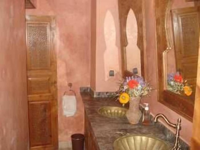 Riad Marlinea