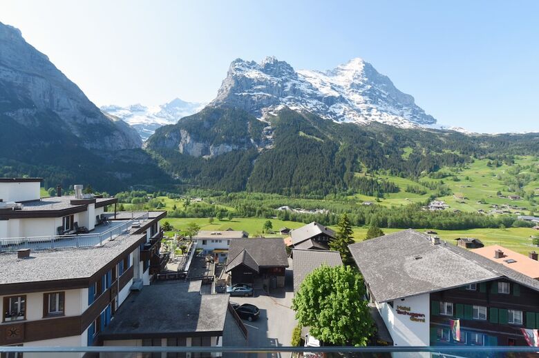 Hotel Eiger Mountain & Soul Resort