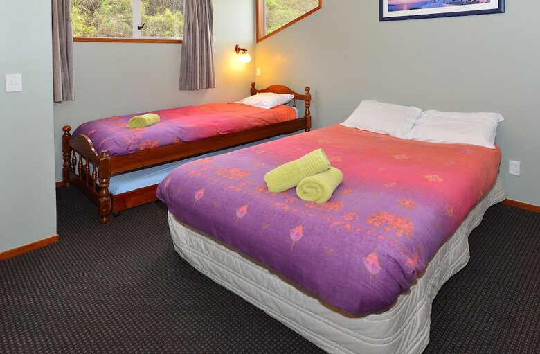 Leith Valley Holiday Park & Motels
