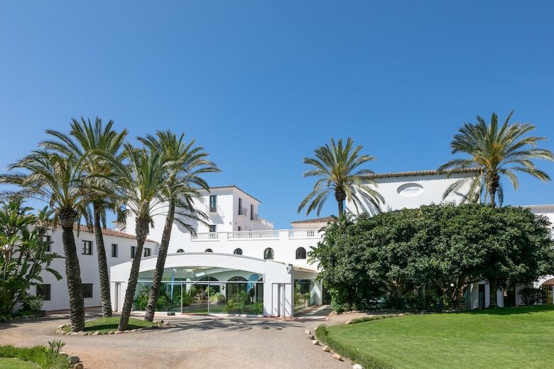 Phi Hotel Sighientu