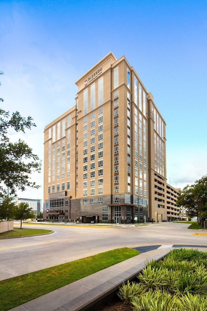Blossom Hotel Houston, Curio Collection By Hilton