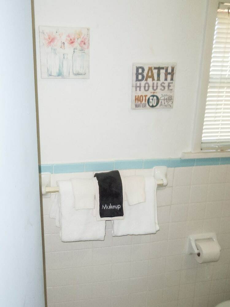 The Gold Pan Motel