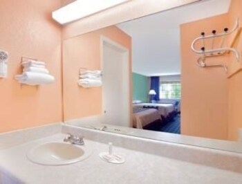 Motel Super 8 Darien