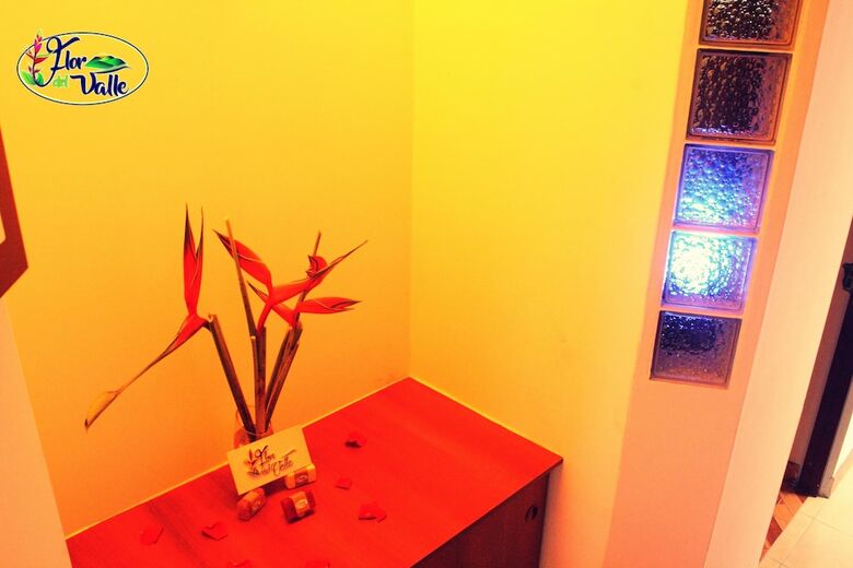 Hotel Flor Del Valle