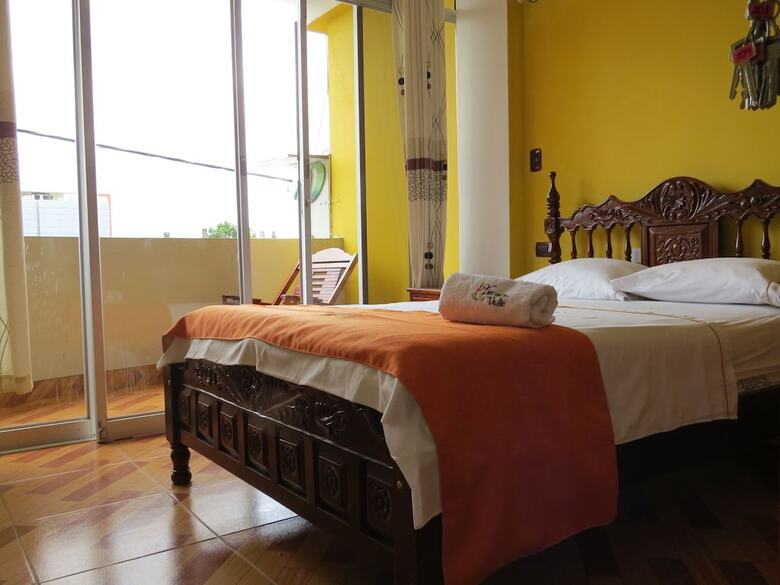 Hotel Flor Del Valle