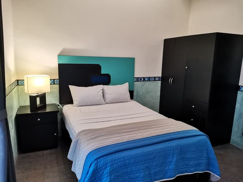 Hotel Mes�n Santa Clara