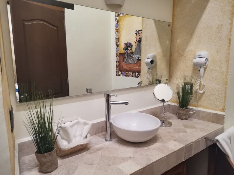 Hotel Mes�n Santa Clara