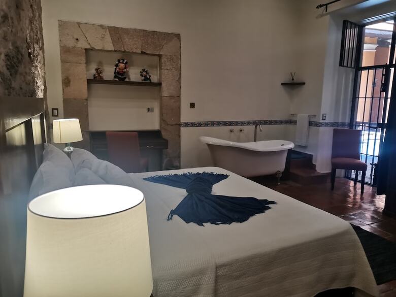 Hotel Mes�n Santa Clara