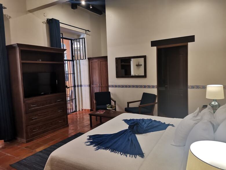 Hotel Mes�n Santa Clara