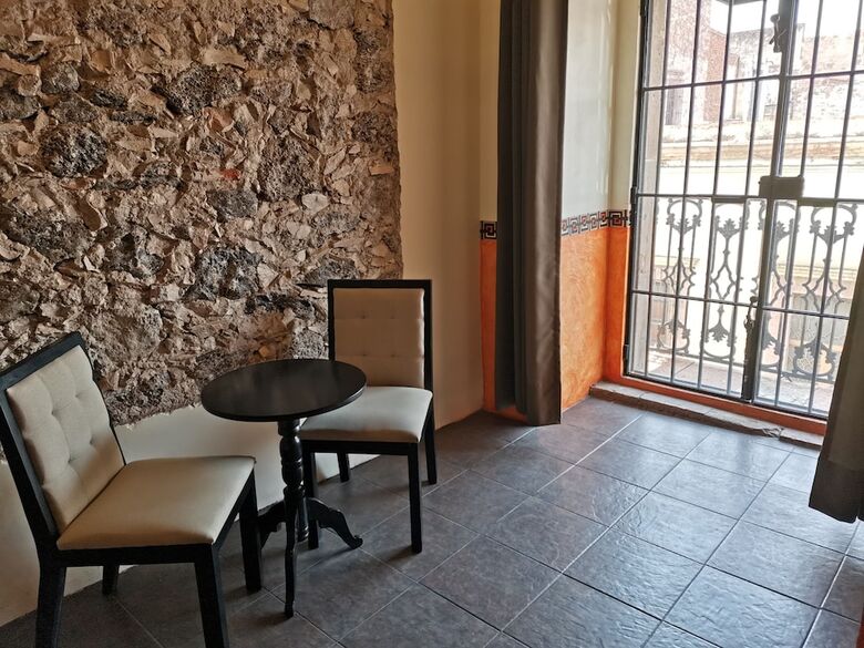 Hotel Mes�n Santa Clara