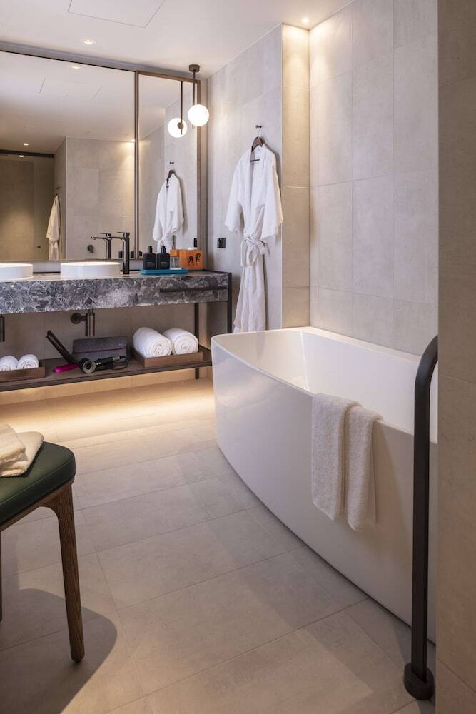 Next Hotel Melbourne, Curio Collection By Hilton