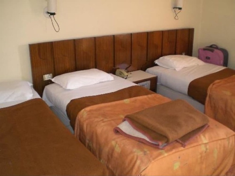 Hotel Suite Room For Familyfriends