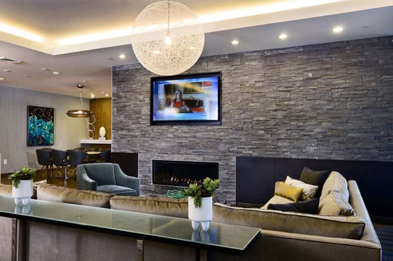Aparthotel Global Luxury Suites East Boston