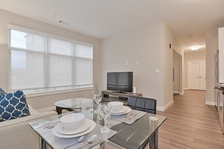 Aparthotel Global Luxury Suites East Boston