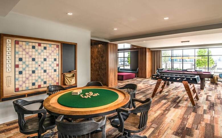 Aparthotel Global Luxury Suites East Boston