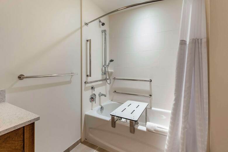 Hotel Comfort Inn & Suites Pittsburgh-northshore
