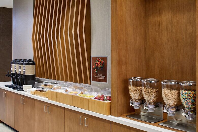 Hotel Springhill Suites By Marriott Columbus Dublin