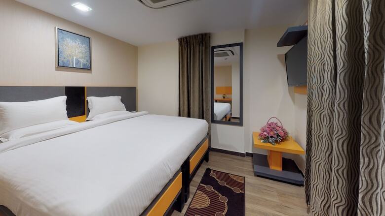 Hotel 37th Crescent Boutique Suites