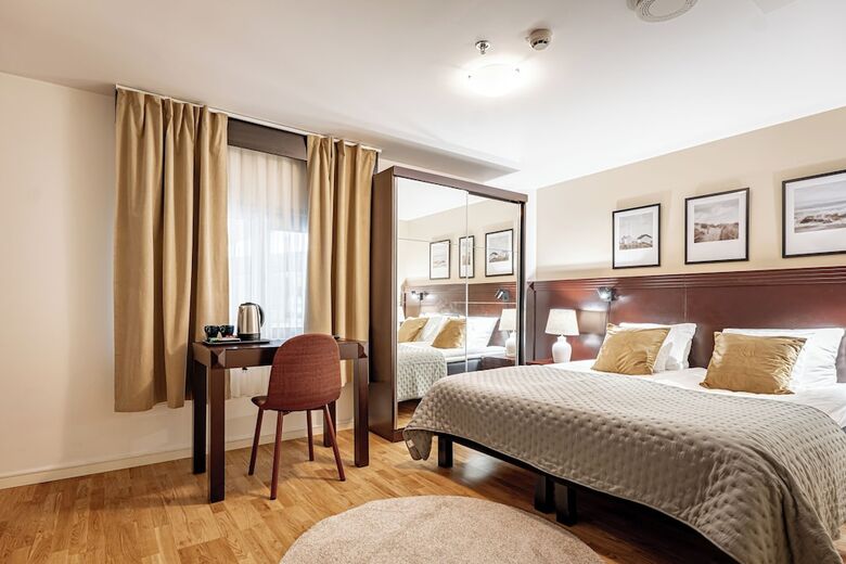 Solna Park & Hotel