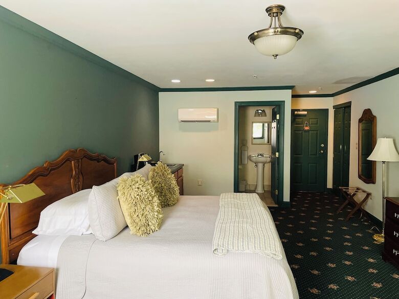 Bed & Breakfast Hargrave House B & B