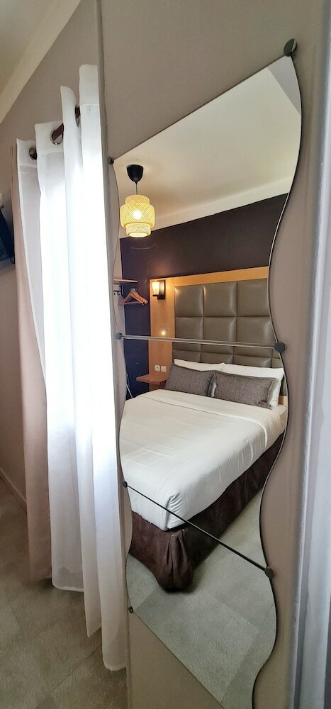 Hotel De France