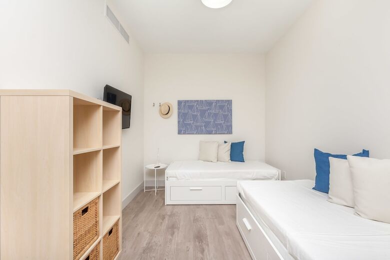 Private Luxury Condos At Costa Hollywood