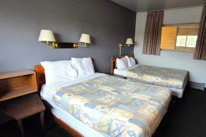 Motel Capital O Swan Inn Comstock Park
