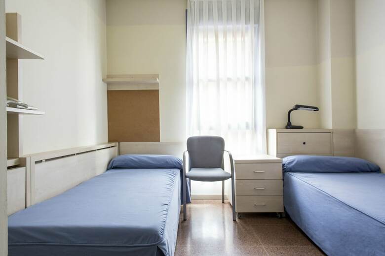 Hotel Residencia Universitaria Resa Blas De Otero