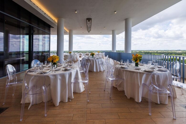 AC Hotel Fort Lauderdale Sawgrass Mills / Sunrise