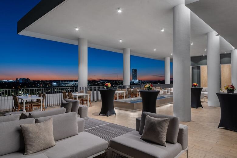 AC Hotel Fort Lauderdale Sawgrass Mills / Sunrise
