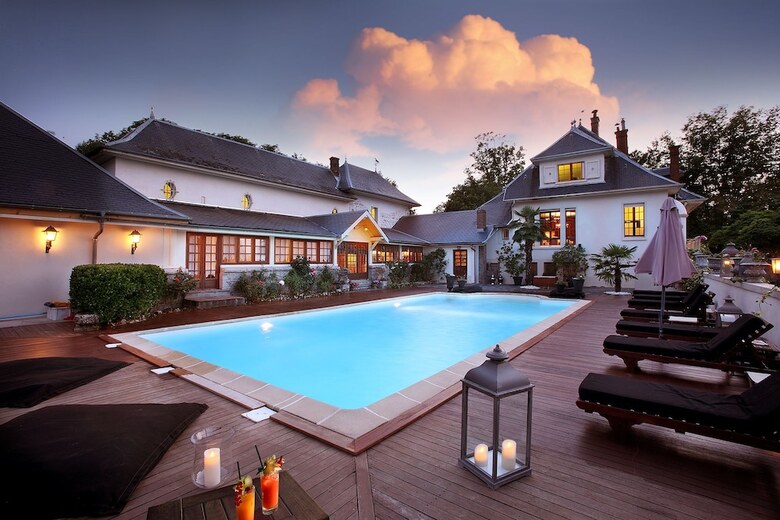Hotel Domaine Des Saints P�res