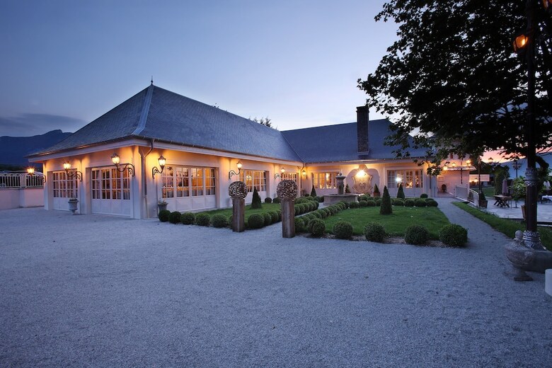 Hotel Domaine Des Saints P�res