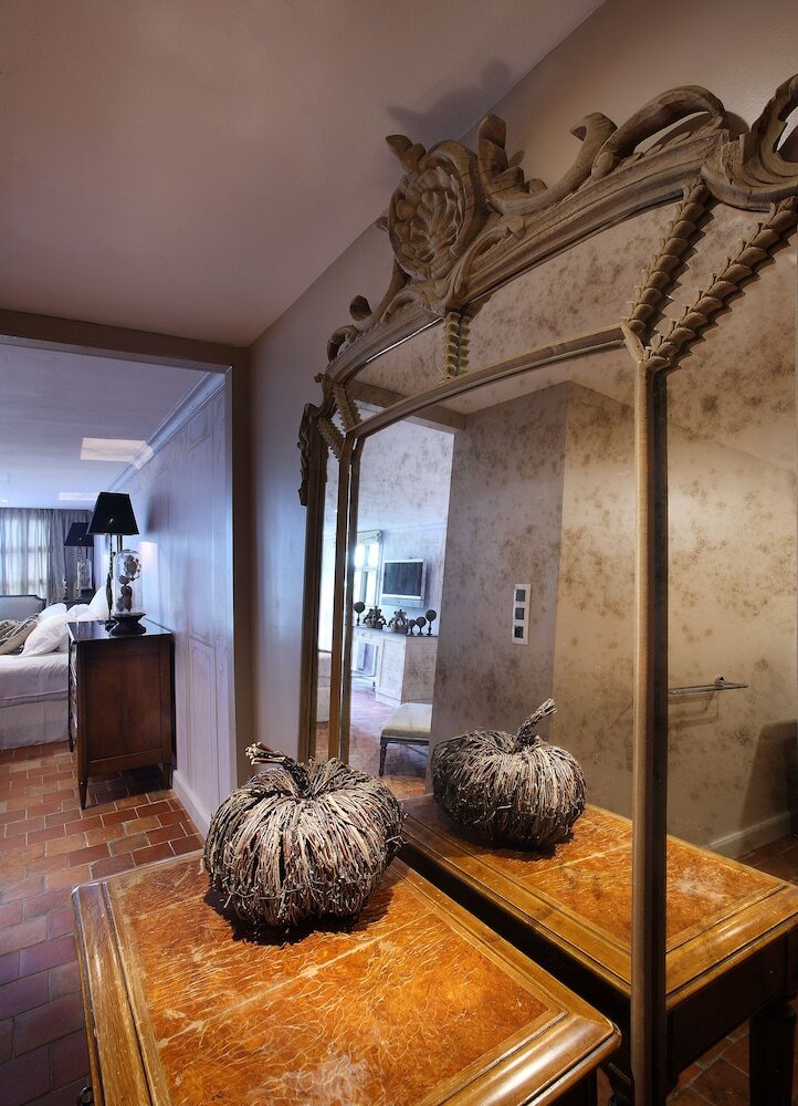 Hotel Domaine Des Saints P�res